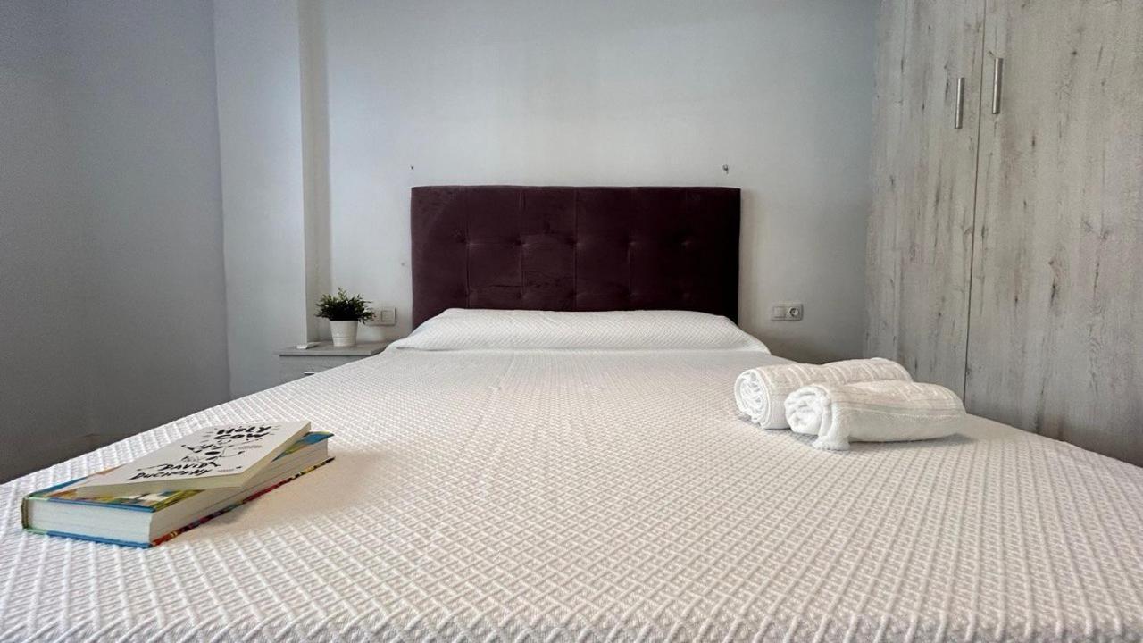 Albergue Piso Compartido Delyrent Acosta Jaén Exterior foto