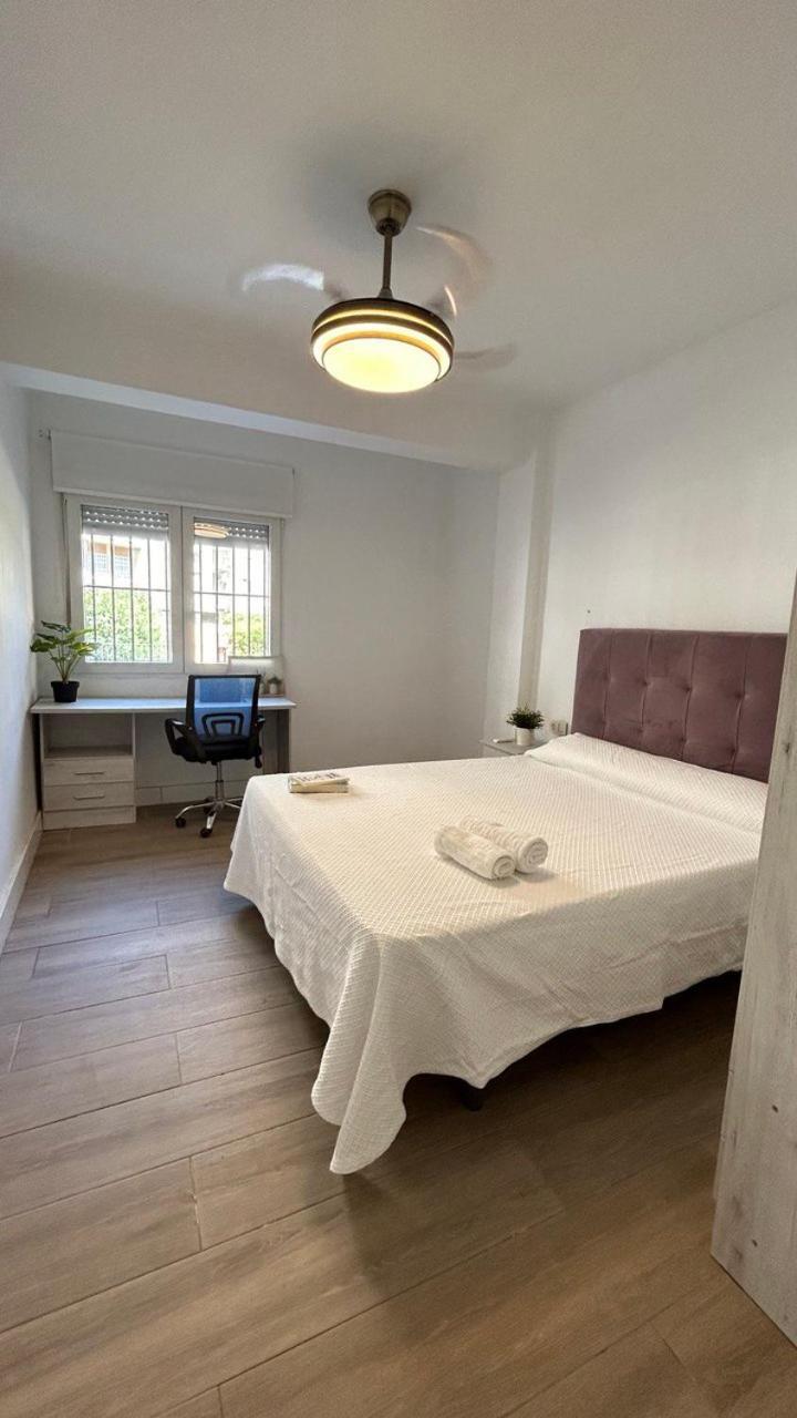 Albergue Piso Compartido Delyrent Acosta Jaén Exterior foto