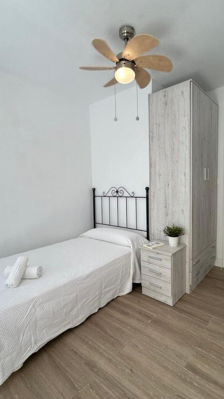 Albergue Piso Compartido Delyrent Acosta Jaén Exterior foto