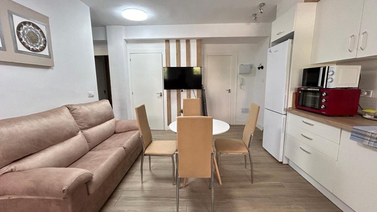 Albergue Piso Compartido Delyrent Acosta Jaén Exterior foto